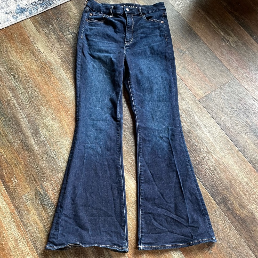 AE | Curvy Super Hi-Rise Flare Jean size 8